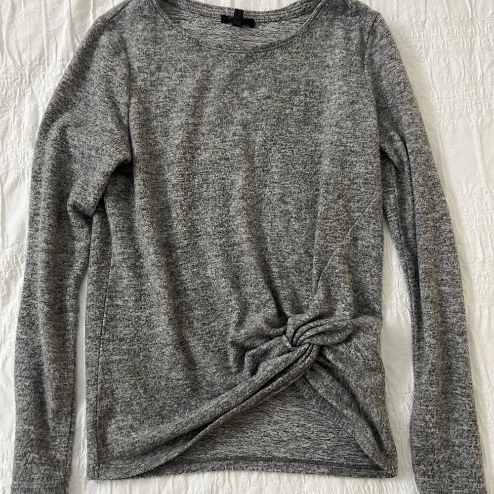 Knot Front Long Sleeve Top - Gray
